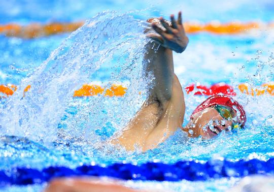 池中激战—现代水上拔河比赛热潮来袭的简单介绍 池中激战—现代水上拔河比赛热潮来袭的简单介绍